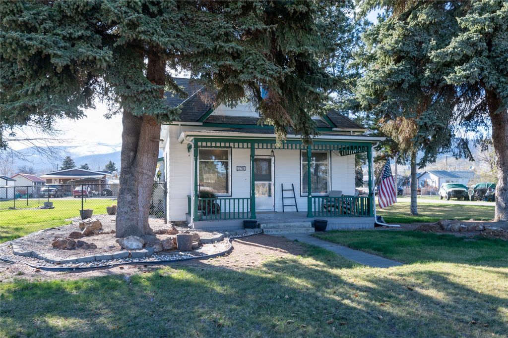 Photo of 175 Martin Street N, Victor, MT 59875 (MLS # 30067981)