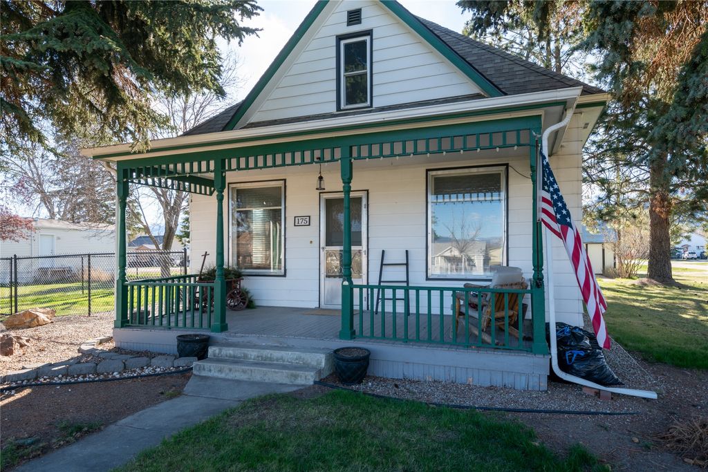 Photo of 175 Martin Street N, Victor, MT 59875 (MLS # 30067981)