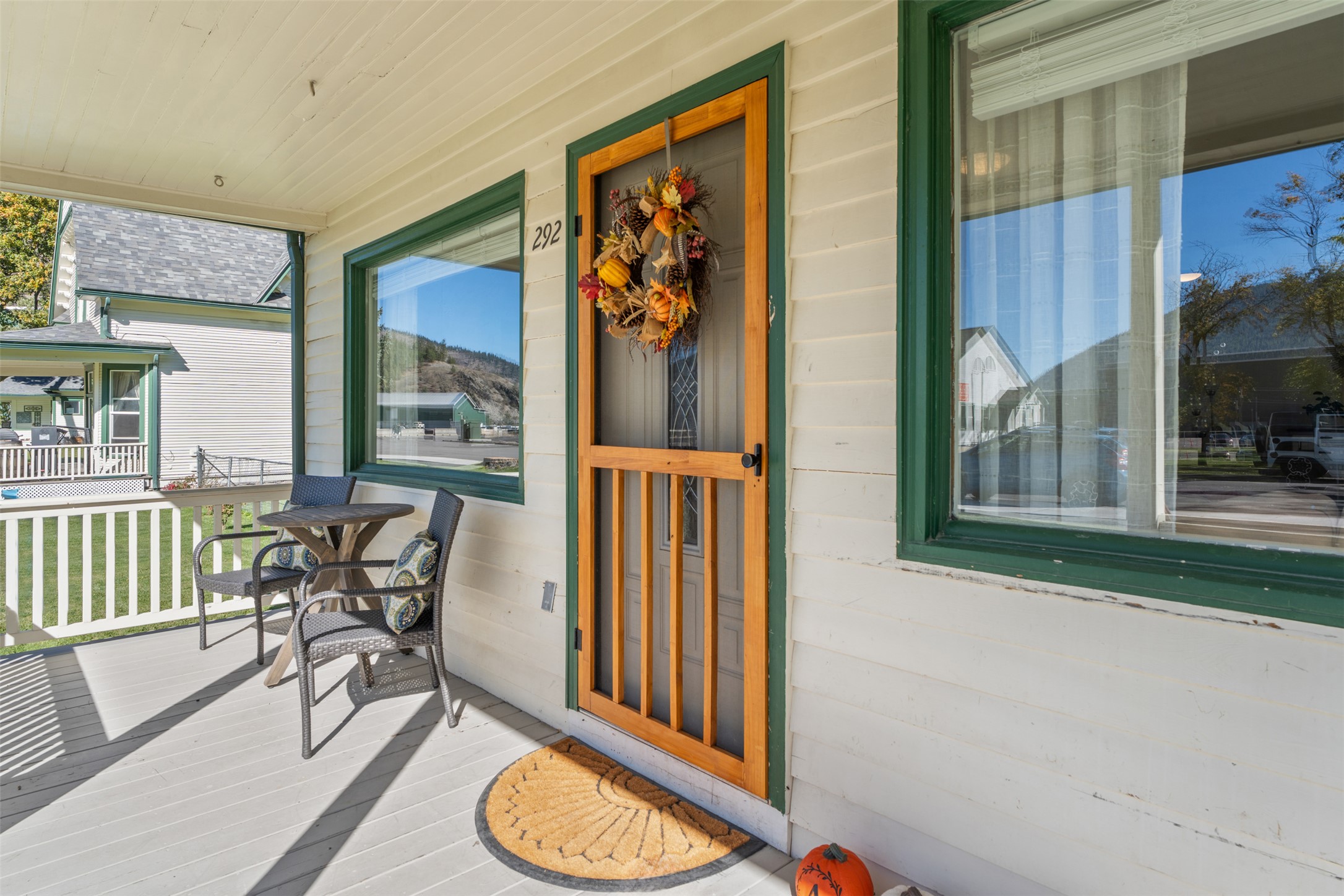 292 White House Lane