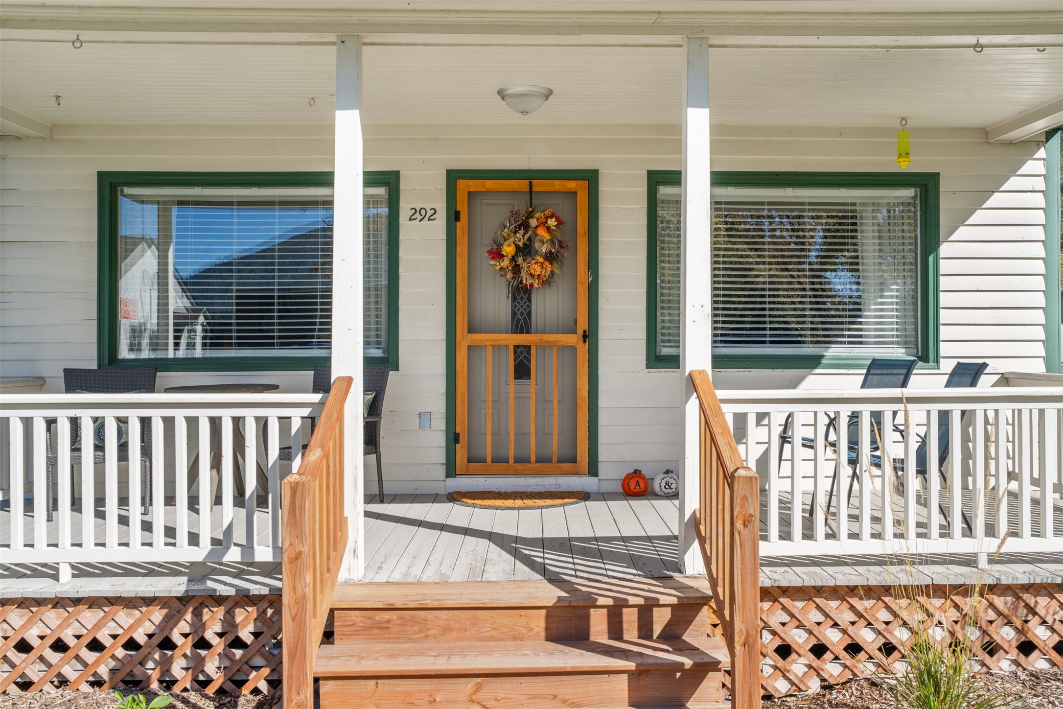 292 White House Lane