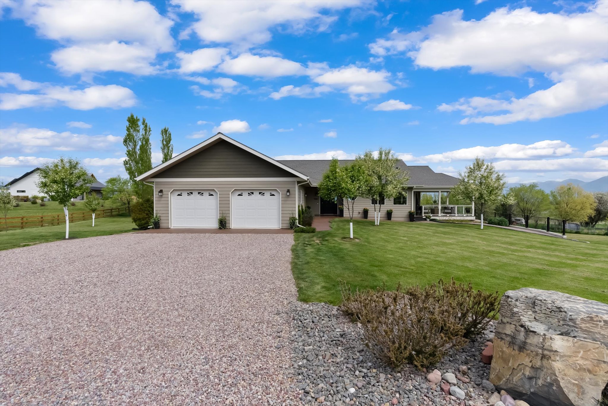 39120 Lakeview Lane