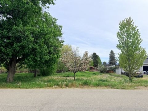 Tiny photo for 240 Daly Avenue, Hamilton, MT 59840 (MLS # 30070567)