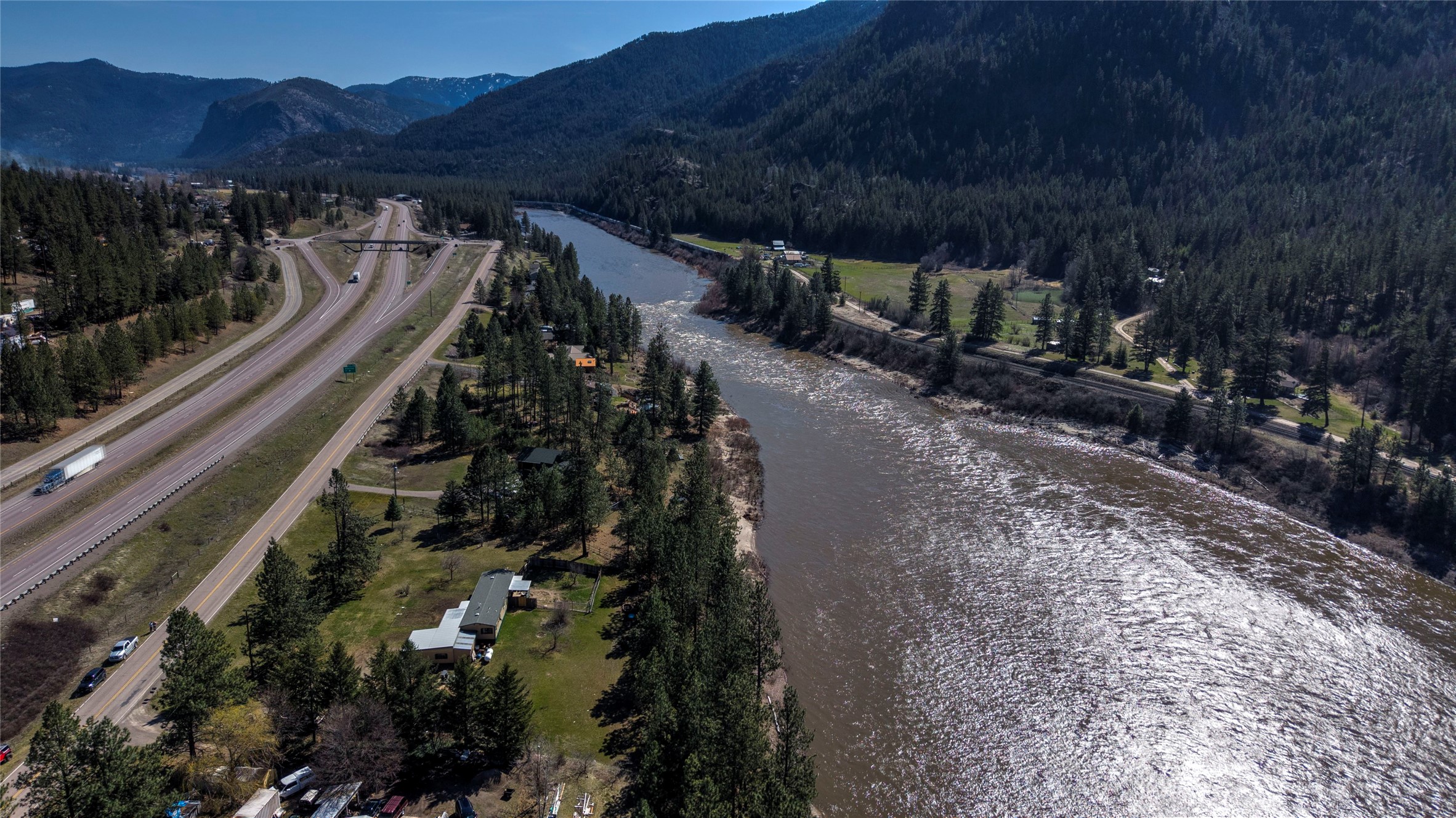 415 S Frontage Road W