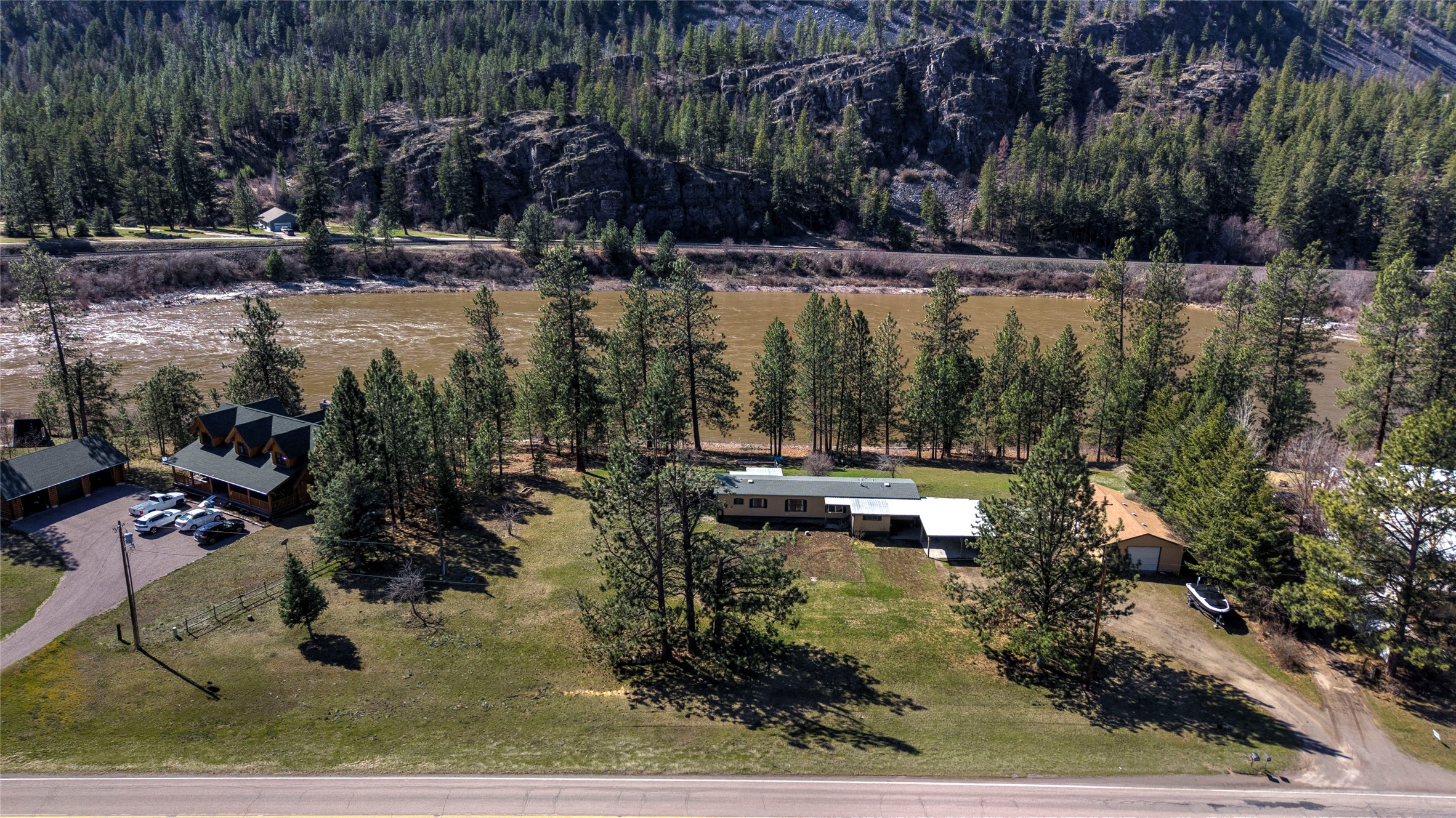 415 S Frontage Road W