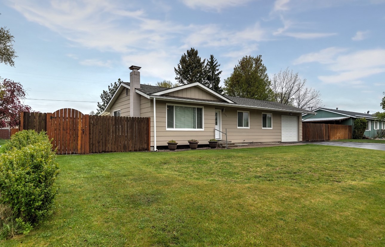 Lolo, Montana 59847, United States, 5 Bedrooms Bedrooms, ,2 BathroomsBathrooms,Residential,Pending,125199