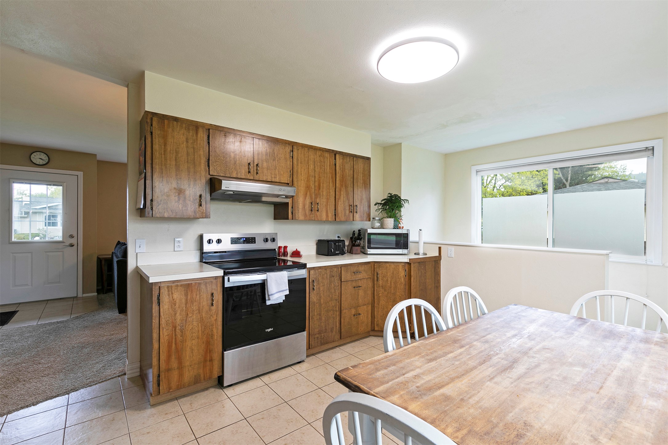 Lolo, Montana 59847, United States, 5 Bedrooms Bedrooms, ,2 BathroomsBathrooms,Residential,Pending,125199