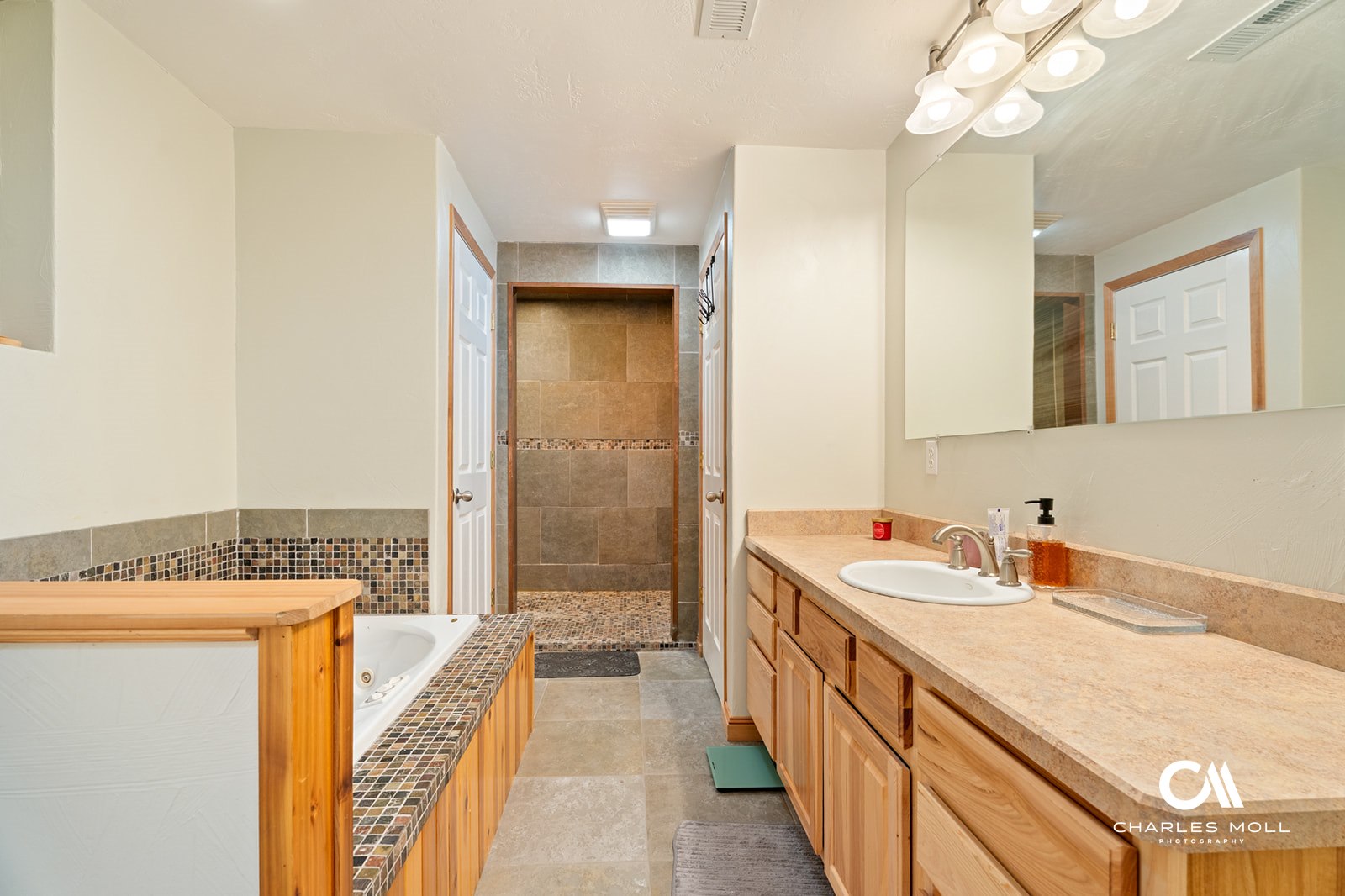 Helena, Montana 59602, United States, 5 Bedrooms Bedrooms, ,3 BathroomsBathrooms,Residential,Active,186862