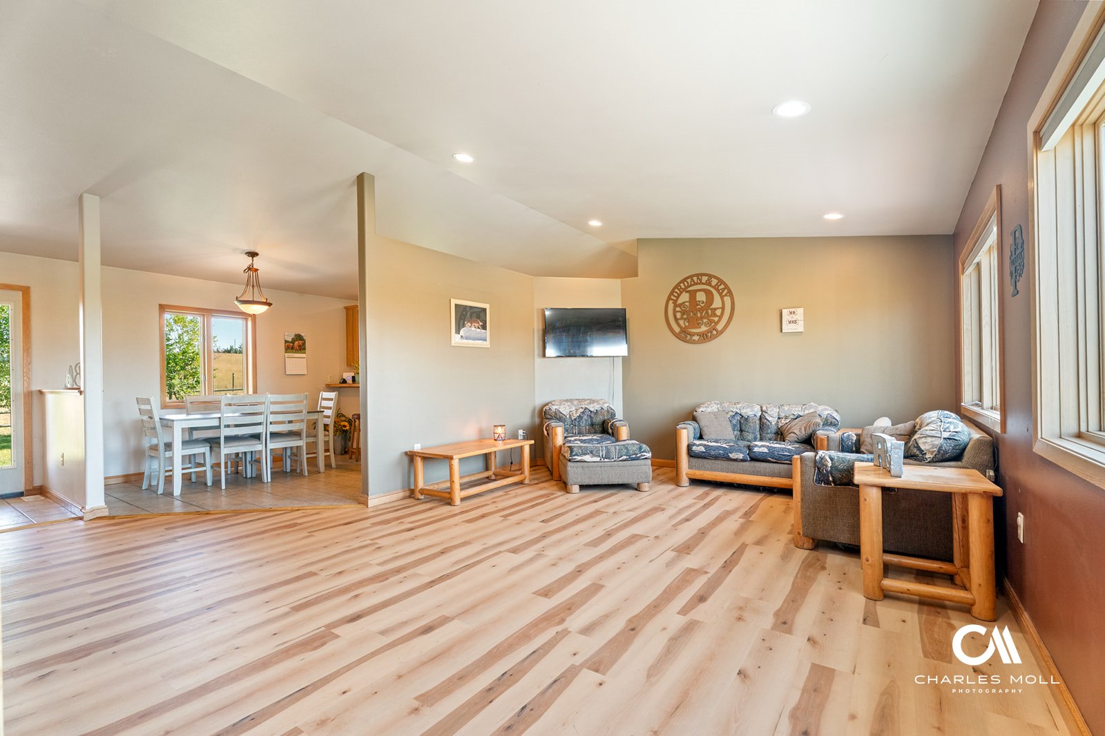 Helena, Montana 59602, United States, 5 Bedrooms Bedrooms, ,3 BathroomsBathrooms,Residential,Active,186862