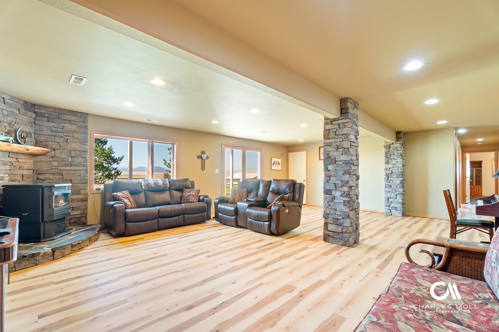 Helena, Montana 59602, United States, 5 Bedrooms Bedrooms, ,3 BathroomsBathrooms,Residential,Active,186862