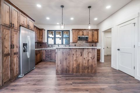 Tiny photo for 384 Jefferson Street, Kalispell, MT 59901 (MLS # 30069660)