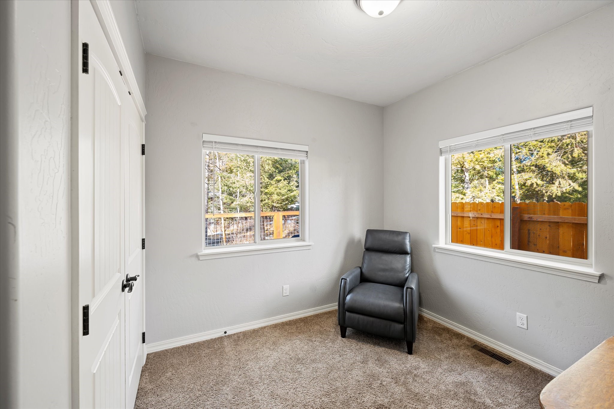 Bigfork, Montana 59911, United States, 4 Bedrooms Bedrooms, ,3 BathroomsBathrooms,Residential,Active,81807