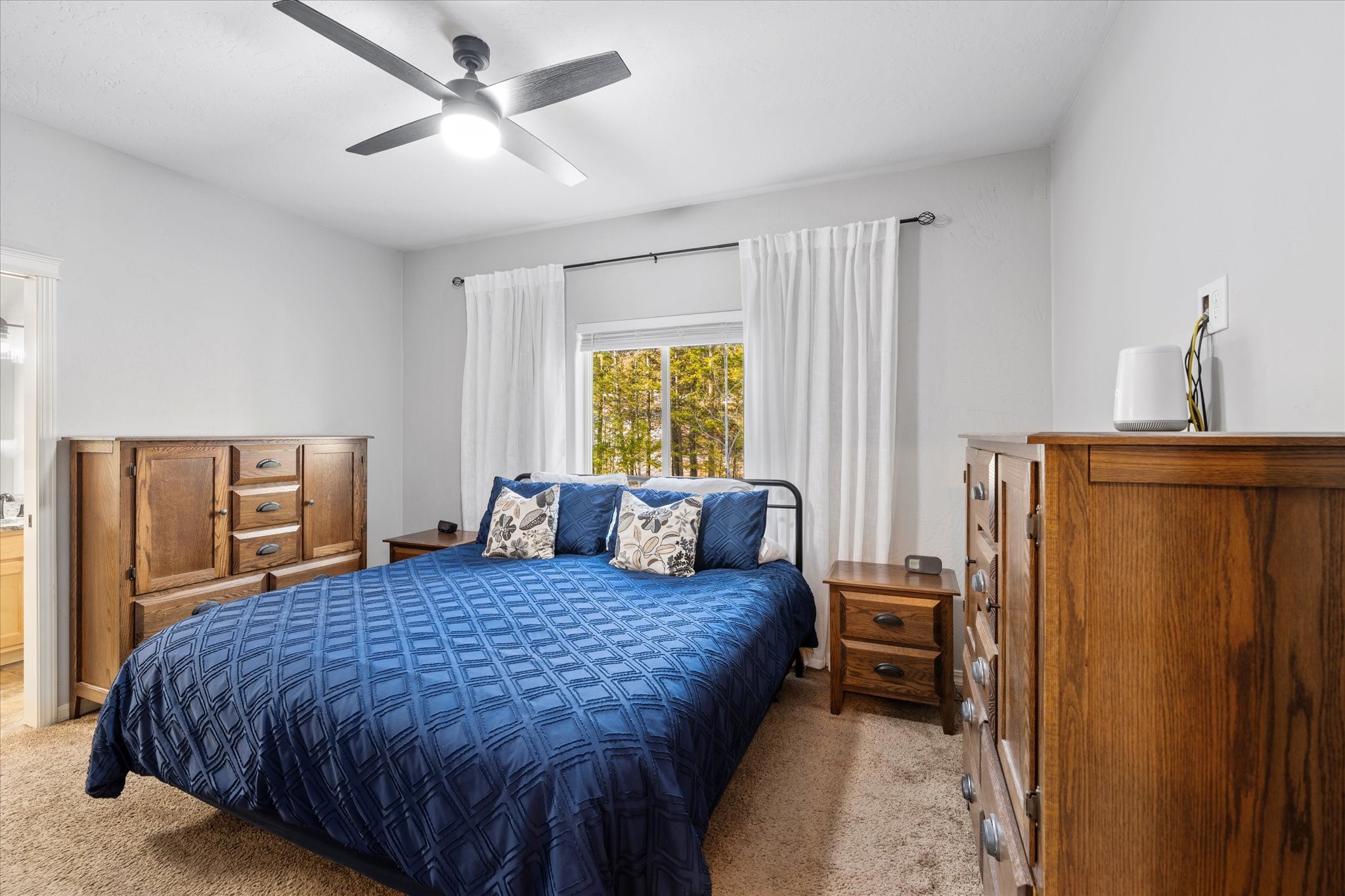 Bigfork, Montana 59911, United States, 4 Bedrooms Bedrooms, ,3 BathroomsBathrooms,Residential,Active,81807