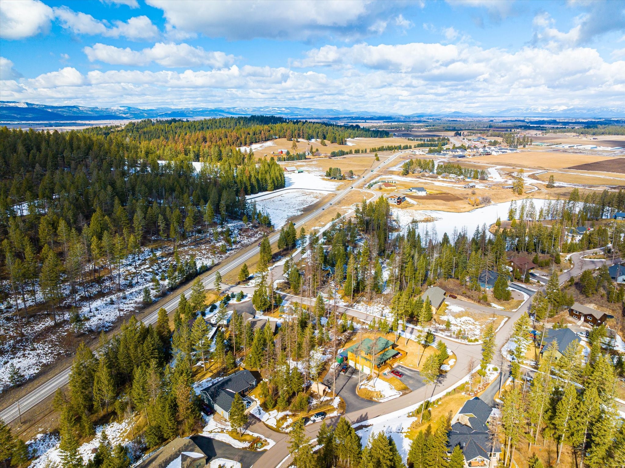 Bigfork, Montana 59911, United States, 4 Bedrooms Bedrooms, ,3 BathroomsBathrooms,Residential,Active,81807