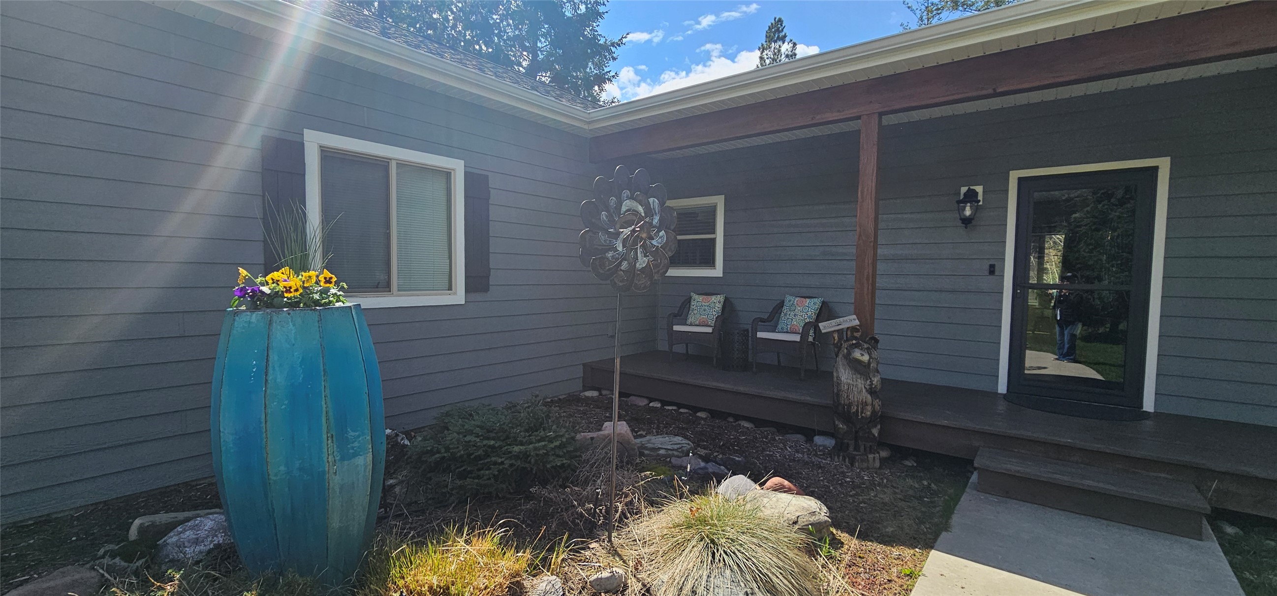 Bigfork, Montana 59911, United States, 4 Bedrooms Bedrooms, ,3 BathroomsBathrooms,Residential,Active,81807