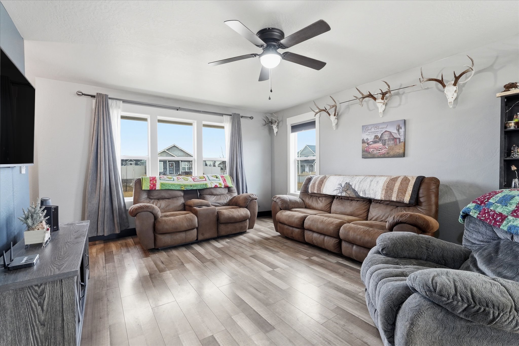 840 Mountain Vista Way