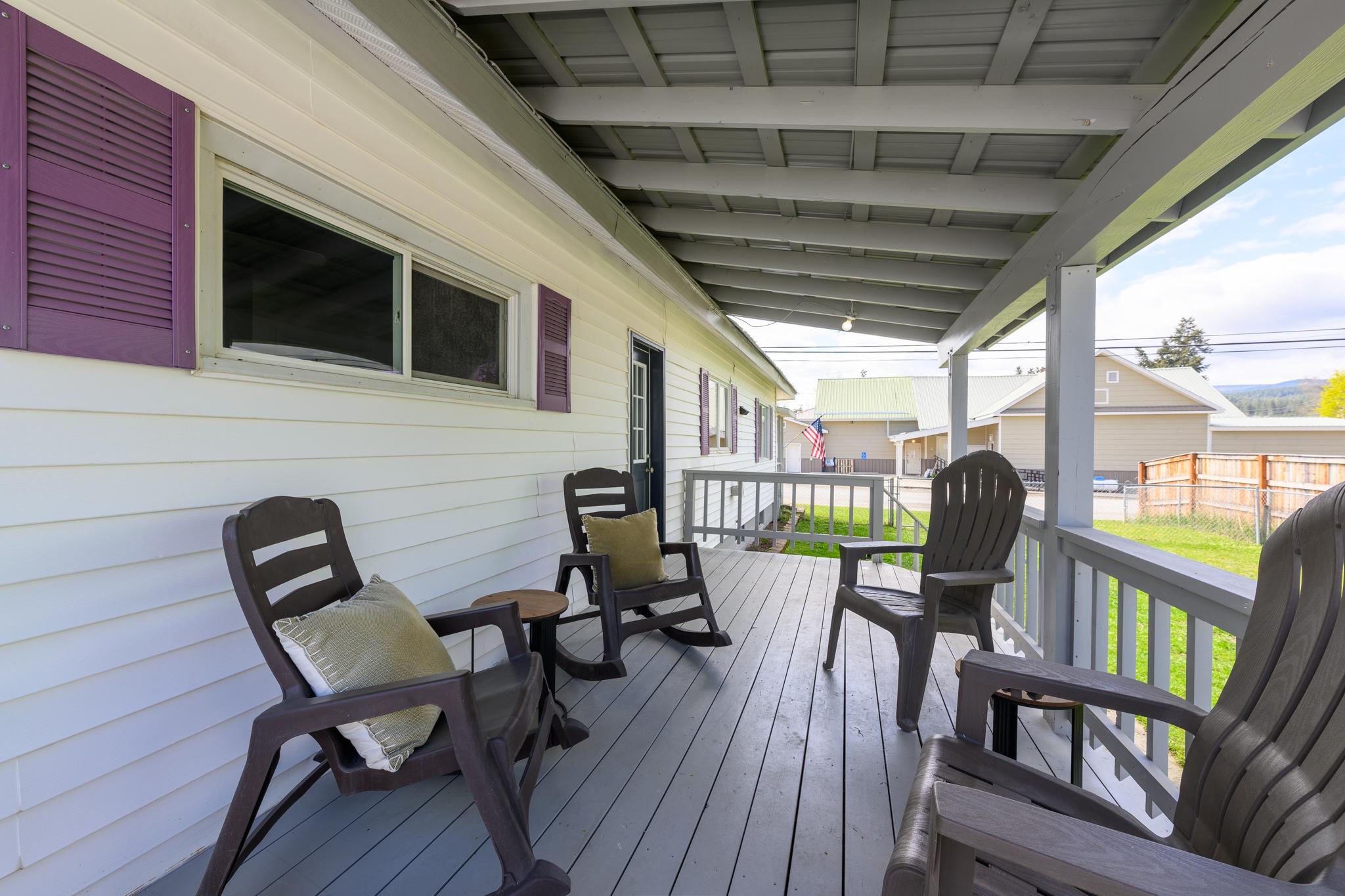 119 4th Street E