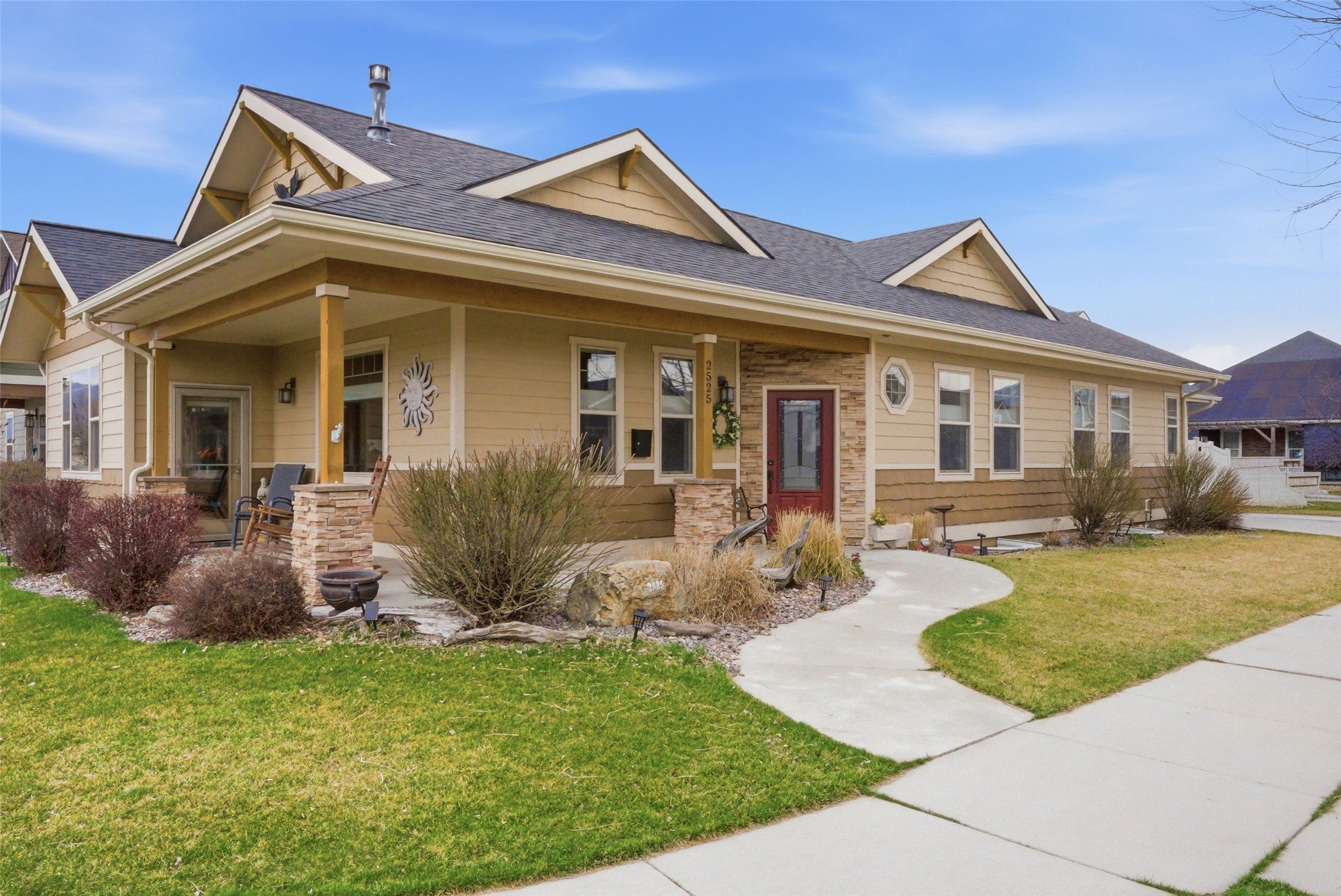 2525 Riata Road
