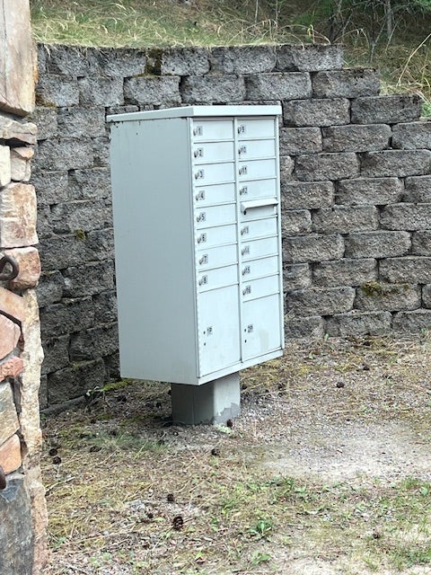300 Lynx Drive