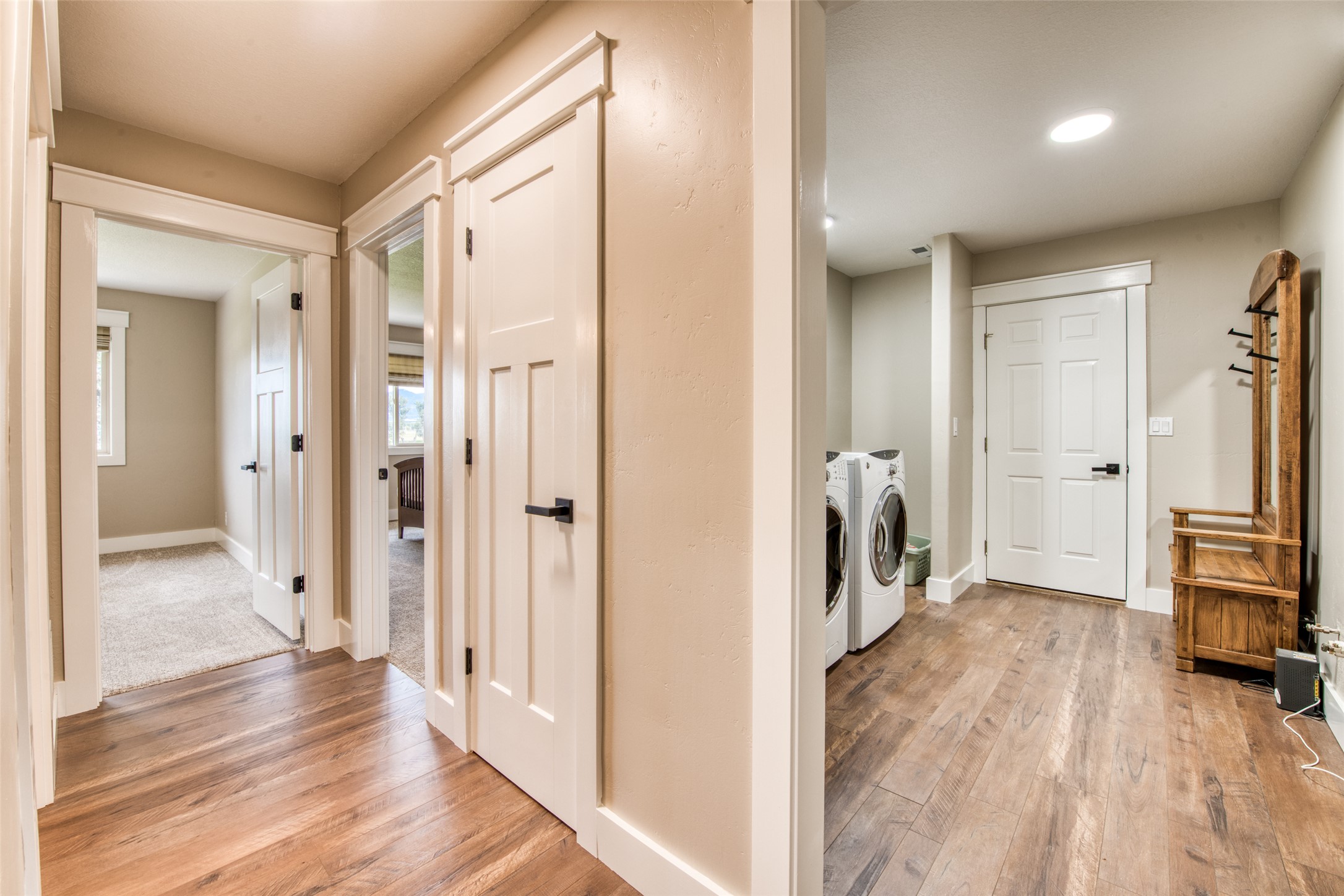 Hamilton, Montana 59840, United States, 3 Bedrooms Bedrooms, ,2 BathroomsBathrooms,Residential,Active,221208