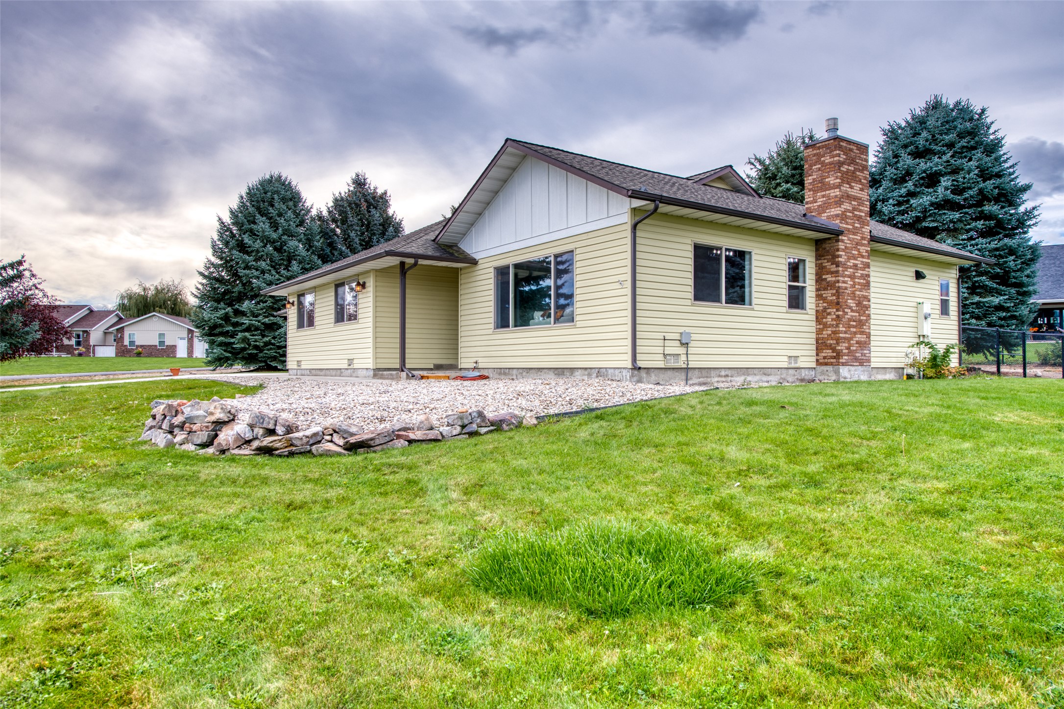 423 Lower Sky Way