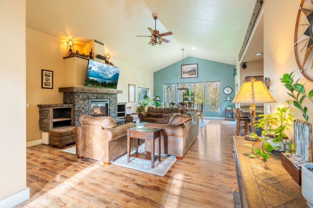 Photo of 508 Soaring Pines Trail, Kalispell, MT 59901 (MLS # 30079412)