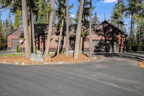 Photo of 508 Soaring Pines Trail, Kalispell, MT 59901 (MLS # 30079412)