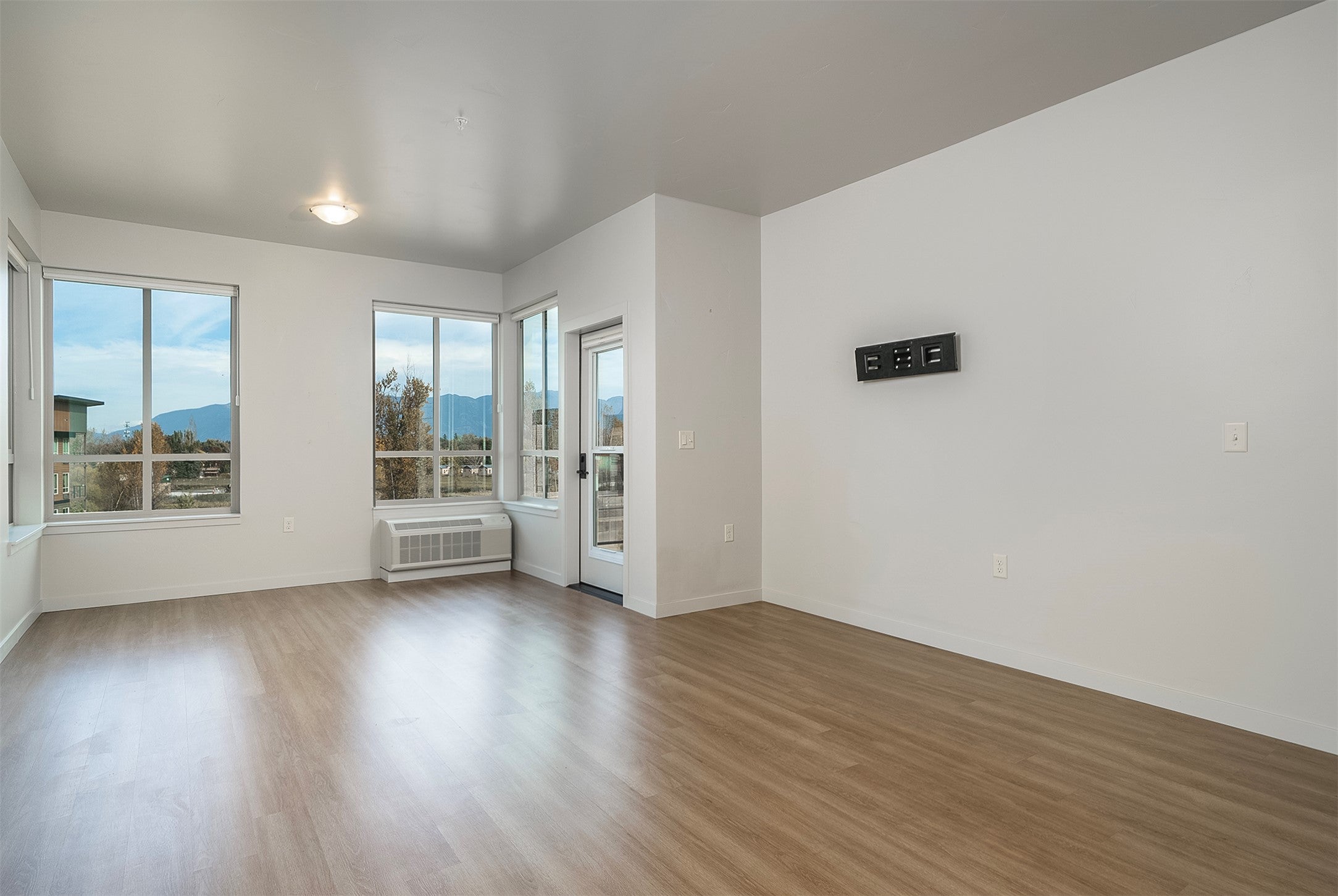 100 Woodlands Way P404