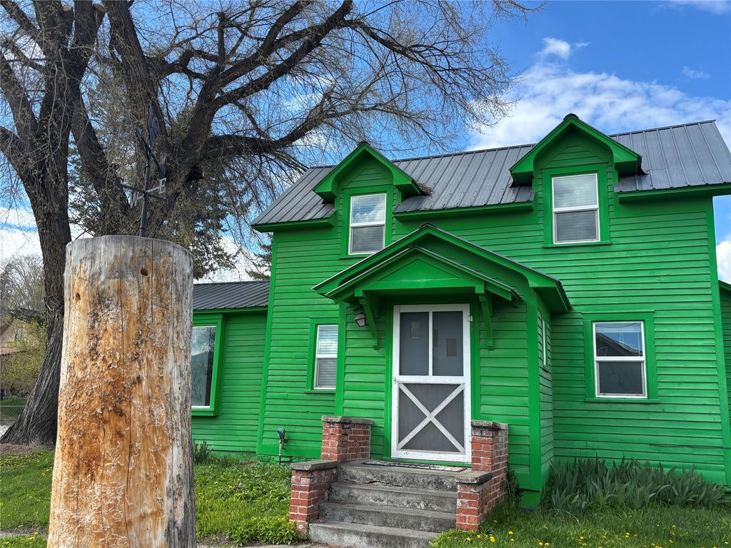 Photo of 400 1st Avenue E, Eureka, MT 59917 (MLS # 30069180)