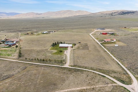 Photo of 5824 Racehorse Loop, Helena, MT 59602 (MLS # 30074375)