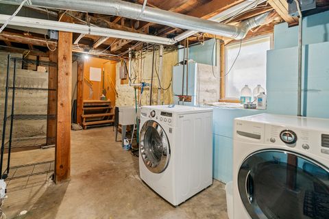 Tiny photo for 1043 5th Avenue, Helena, MT 59601 (MLS # 30070055)