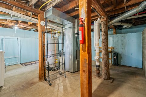 Tiny photo for 1043 5th Avenue, Helena, MT 59601 (MLS # 30070055)