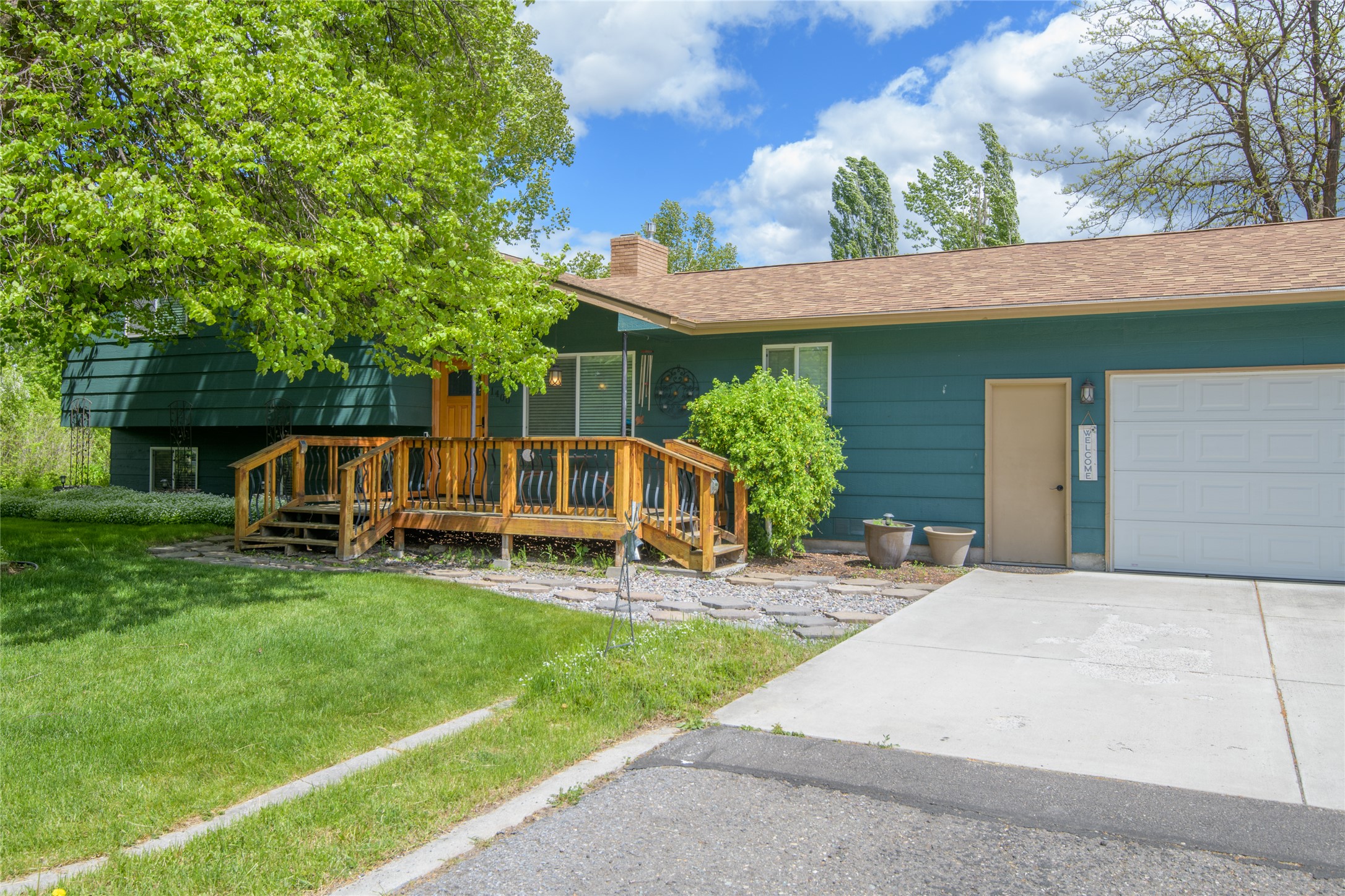 1400 Topaz Drive