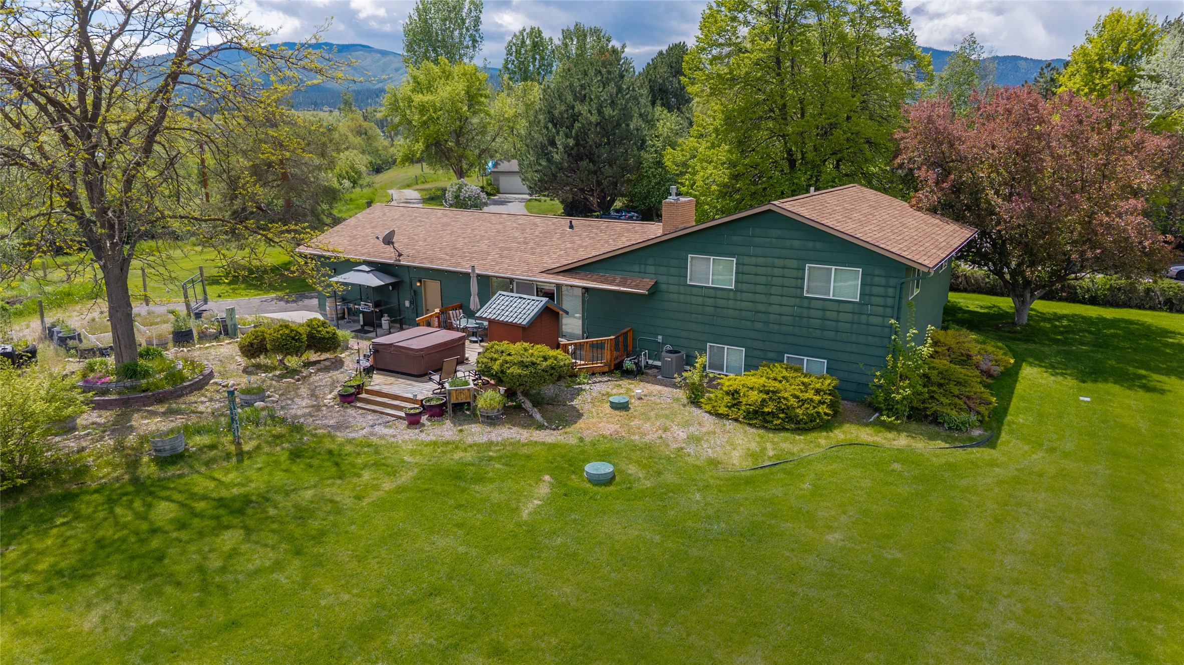 1400 Topaz Drive