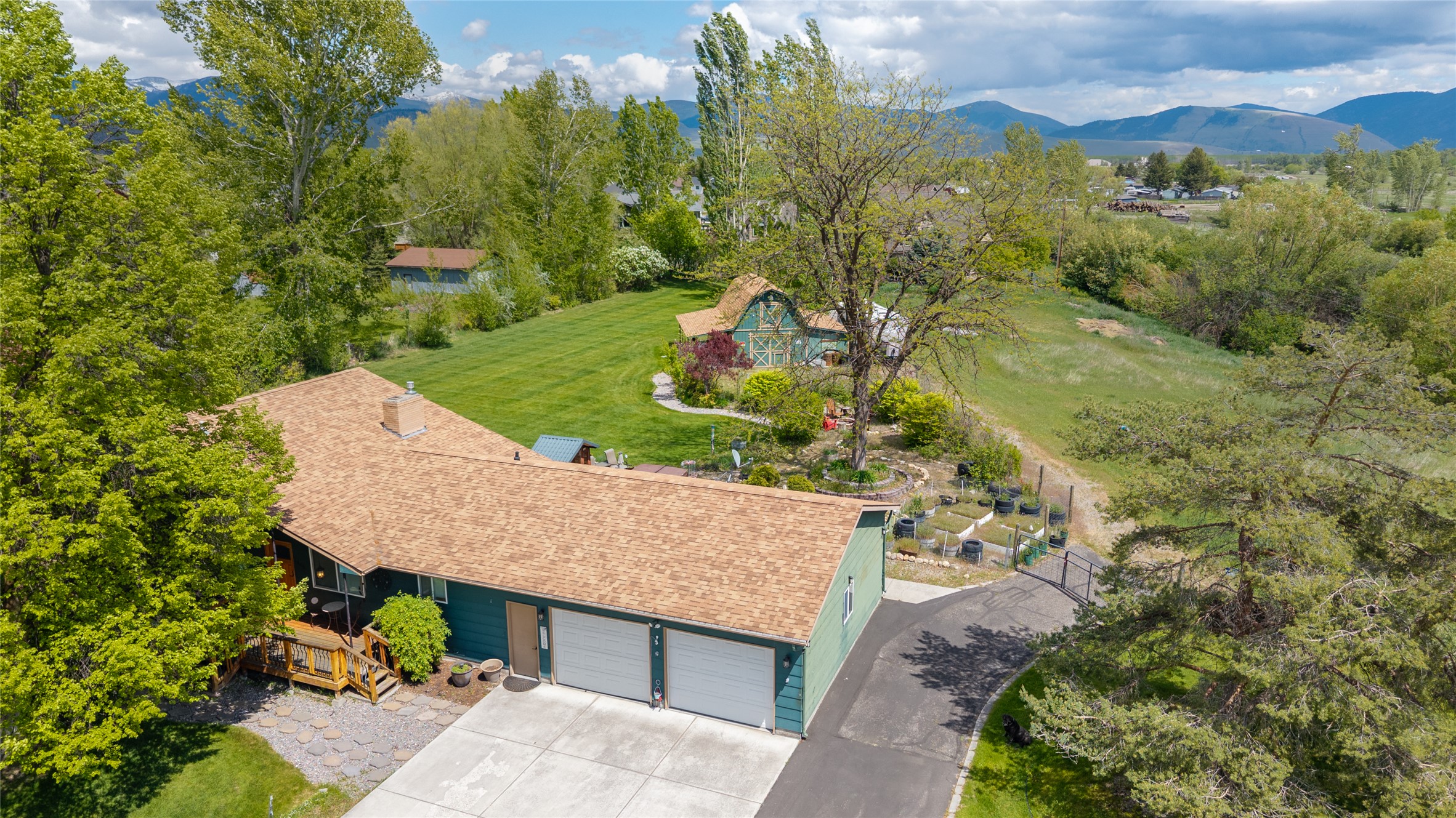 1400 Topaz Drive
