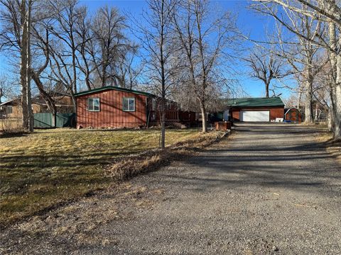 Photo of 504 31st Street NW, Great Falls, MT 59404 (MLS # 30063584)