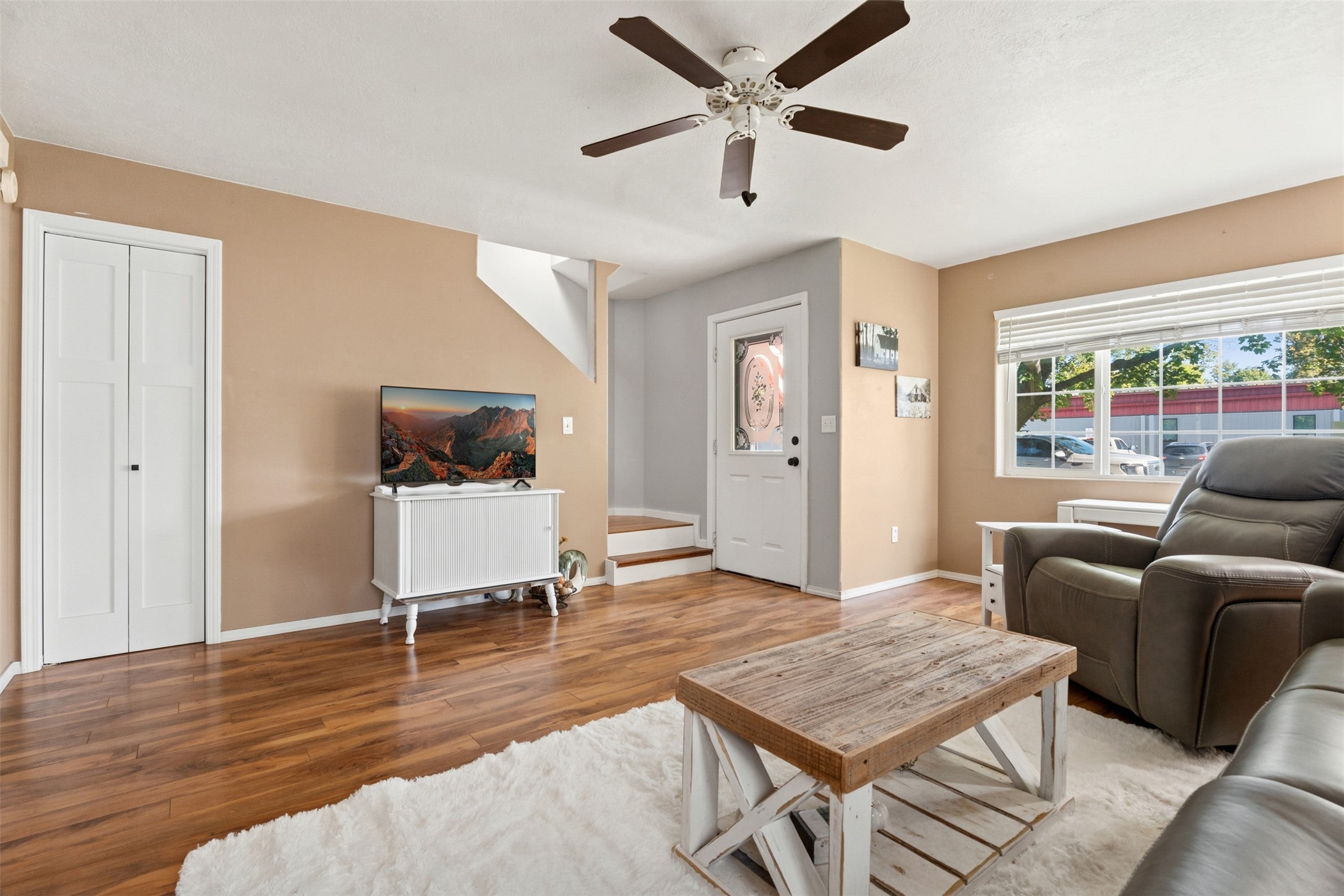 315 S 6th Street