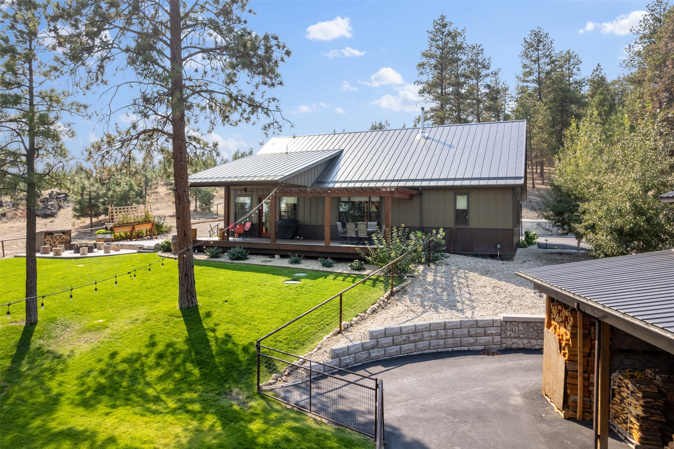 217 Peekaboo Trail