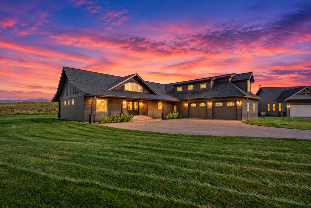 Photo of 92 Great Bear Lane, Columbia Falls, MT 59912 (MLS # 30078120)