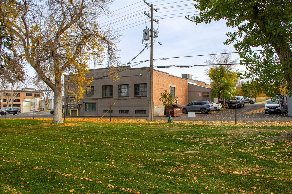 Photo of 27 Neill Avenue, Helena, MT 59601 (MLS # 30061020)