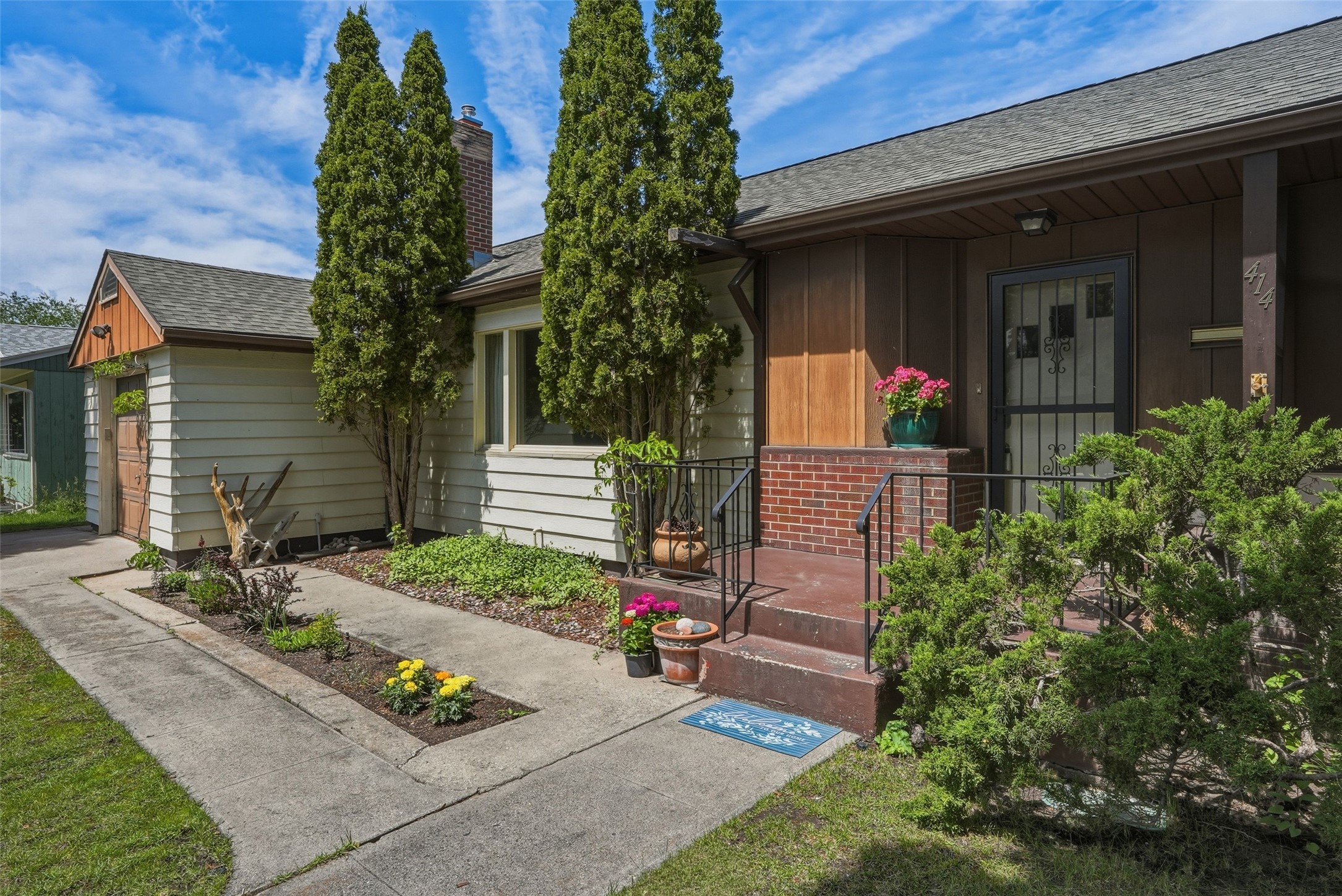 414 Burlington Avenue