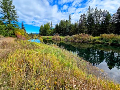 Photo of 338 River View Drive, Yaak, MT 59935 (MLS # 30058475)