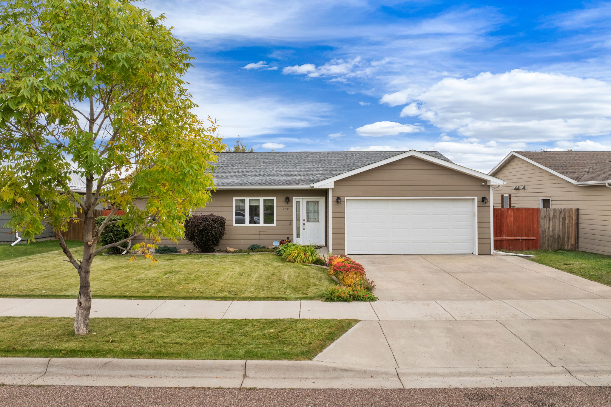 2541 Castle Pines Way