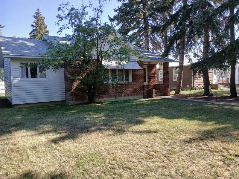 407 S Illinois Street