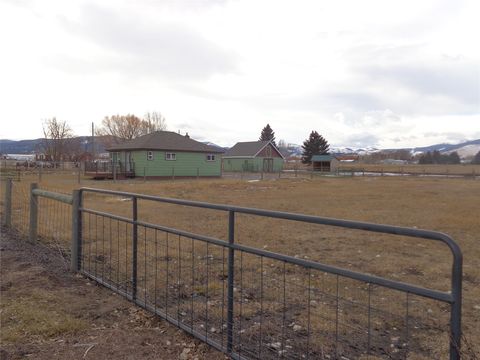 Photo of 214 N Schuyler Street, Anaconda, MT 59711 (MLS # 30064069)