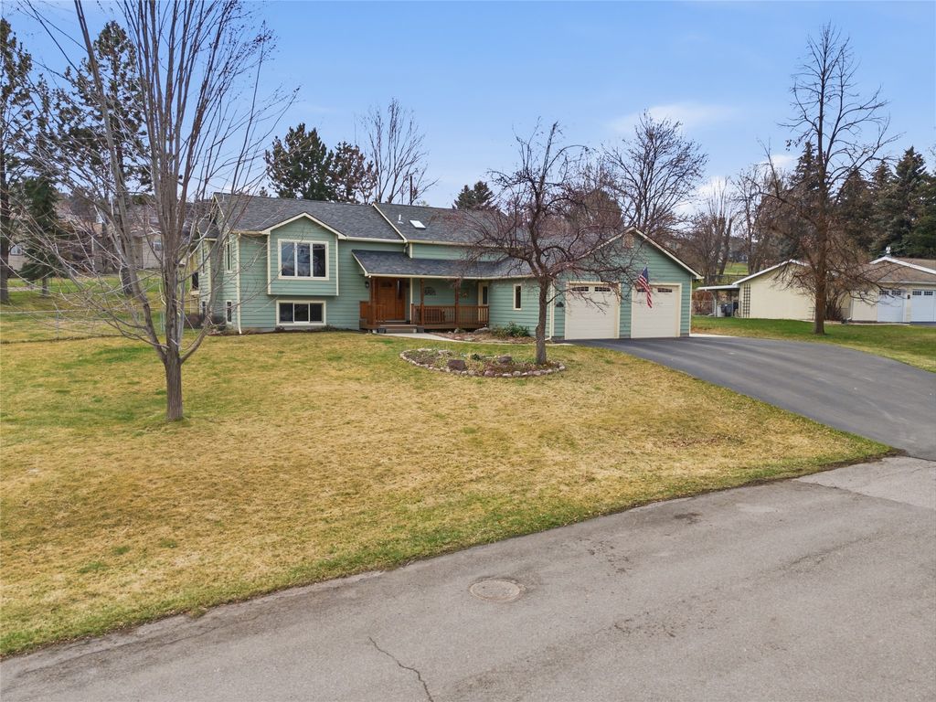 Photo of 3401 Lloyd Court, Missoula, MT 59803 (MLS # 30066711)