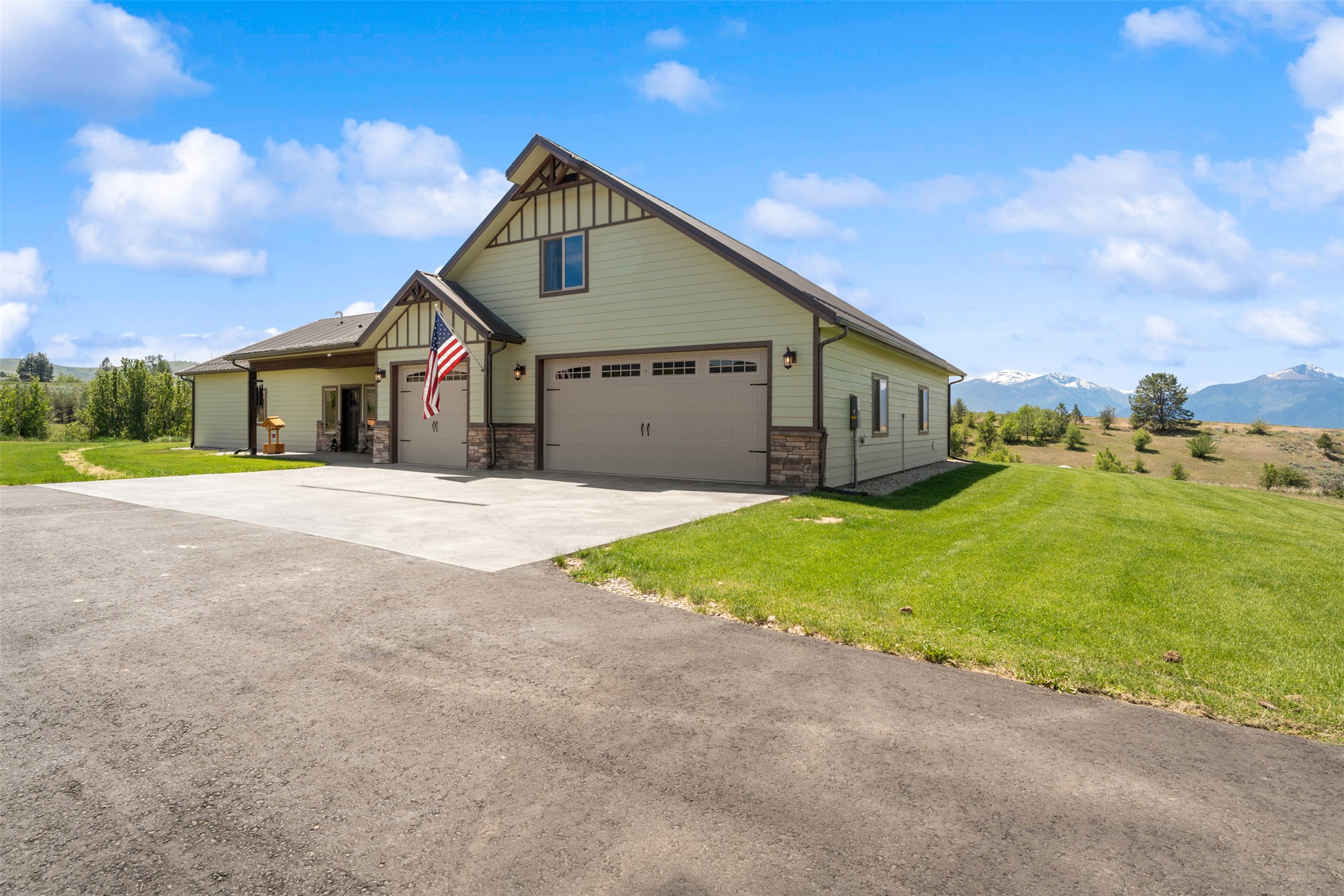 1269 Lariat Lane