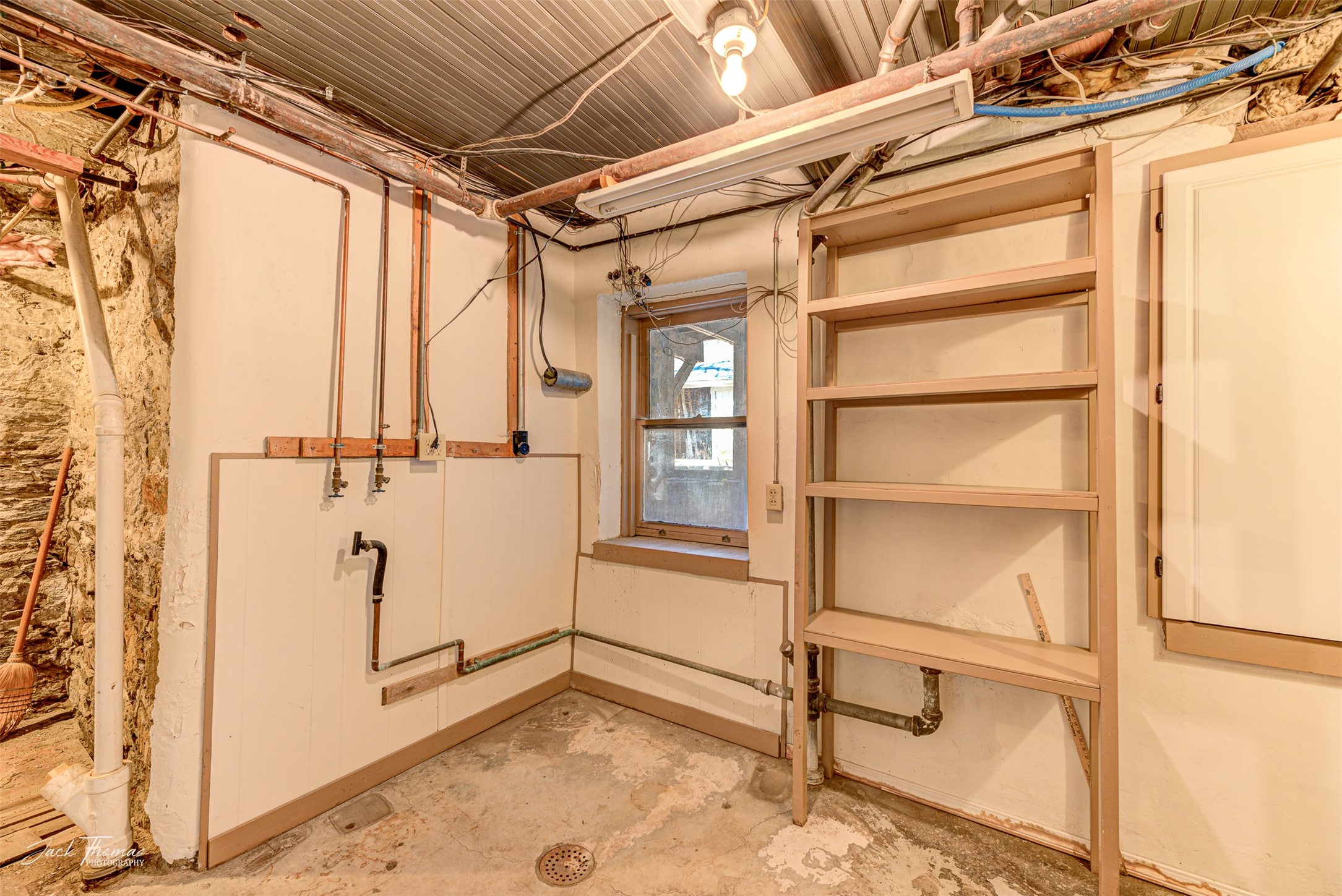 Helena, Montana 59601, United States, 4 Bedrooms Bedrooms, ,3 BathroomsBathrooms,Residential,Pending,37479