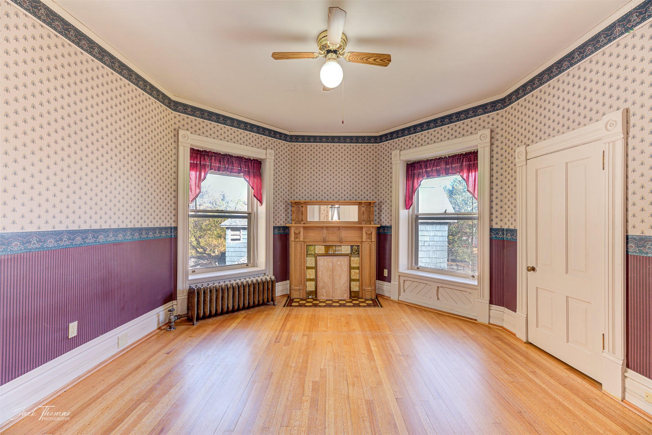 Helena, Montana 59601, United States, 4 Bedrooms Bedrooms, ,3 BathroomsBathrooms,Residential,Pending,37479