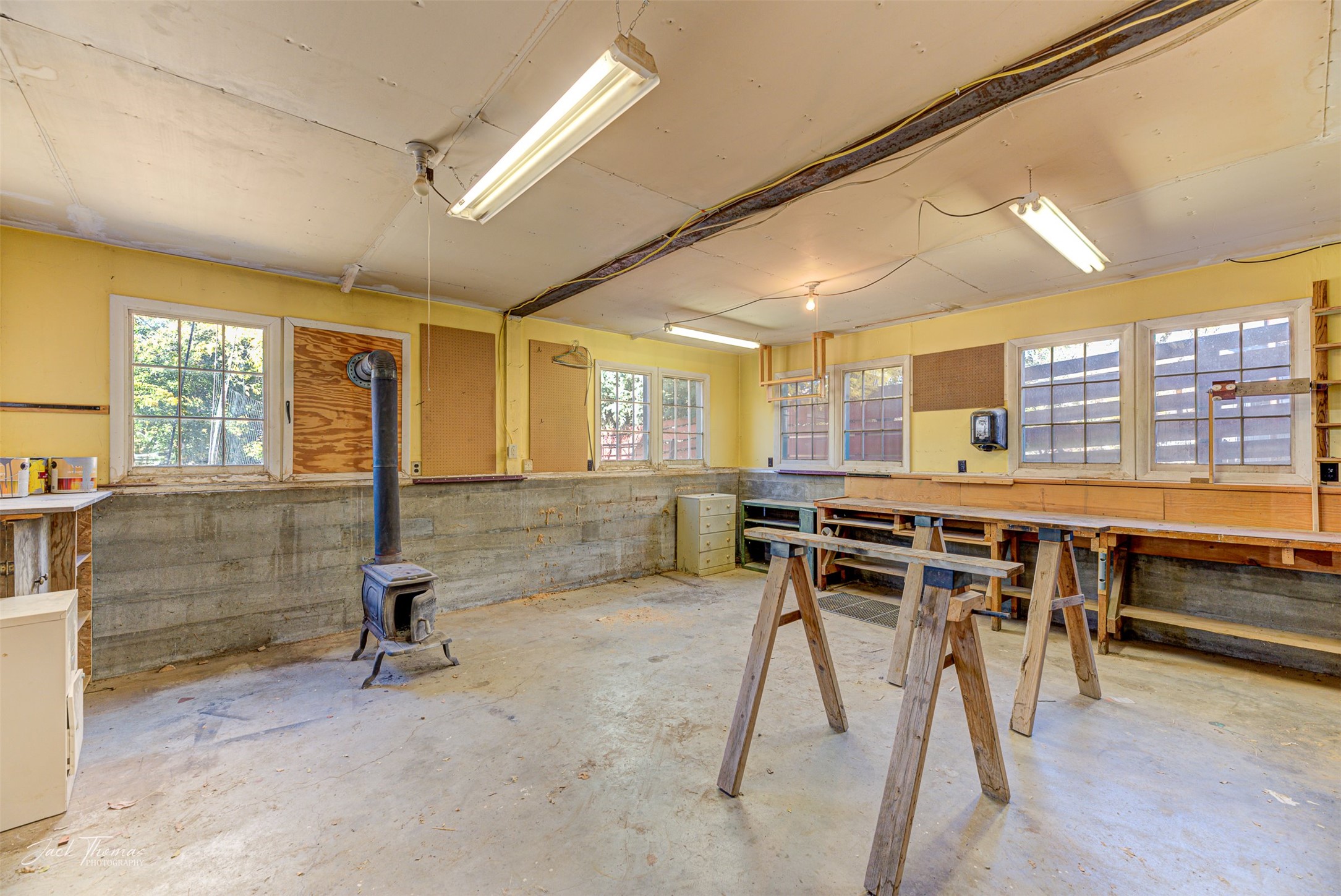 Helena, Montana 59601, United States, 4 Bedrooms Bedrooms, ,3 BathroomsBathrooms,Residential,Pending,37479