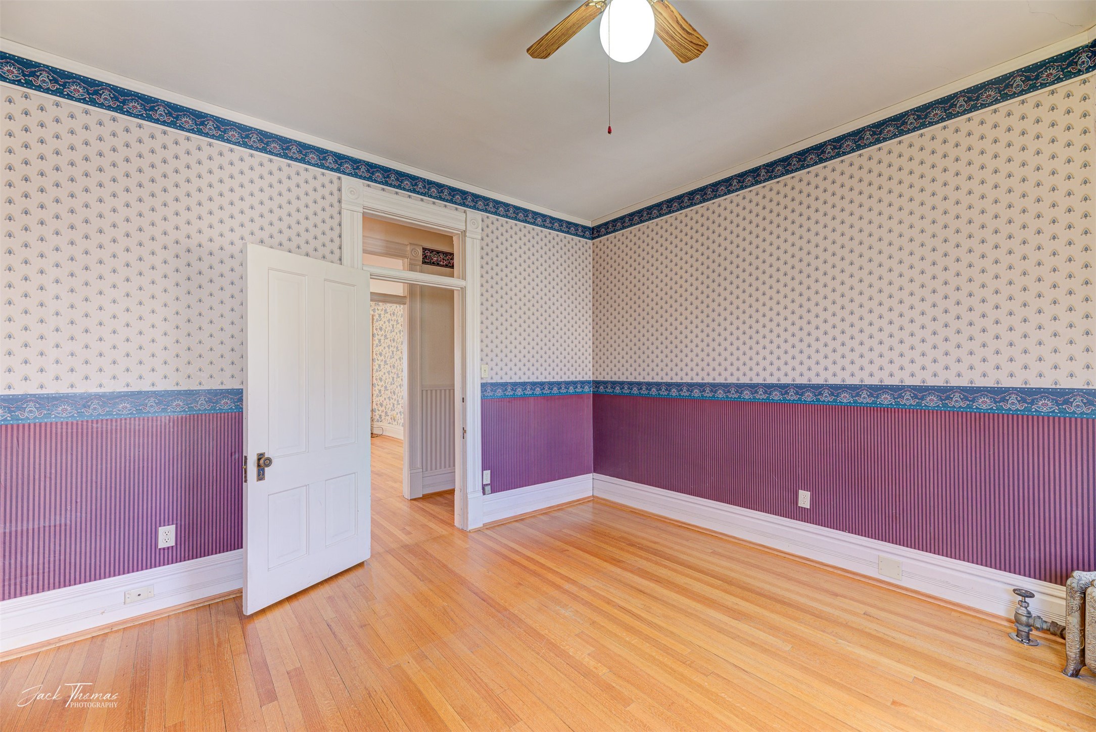 Helena, Montana 59601, United States, 4 Bedrooms Bedrooms, ,3 BathroomsBathrooms,Residential,Pending,37479